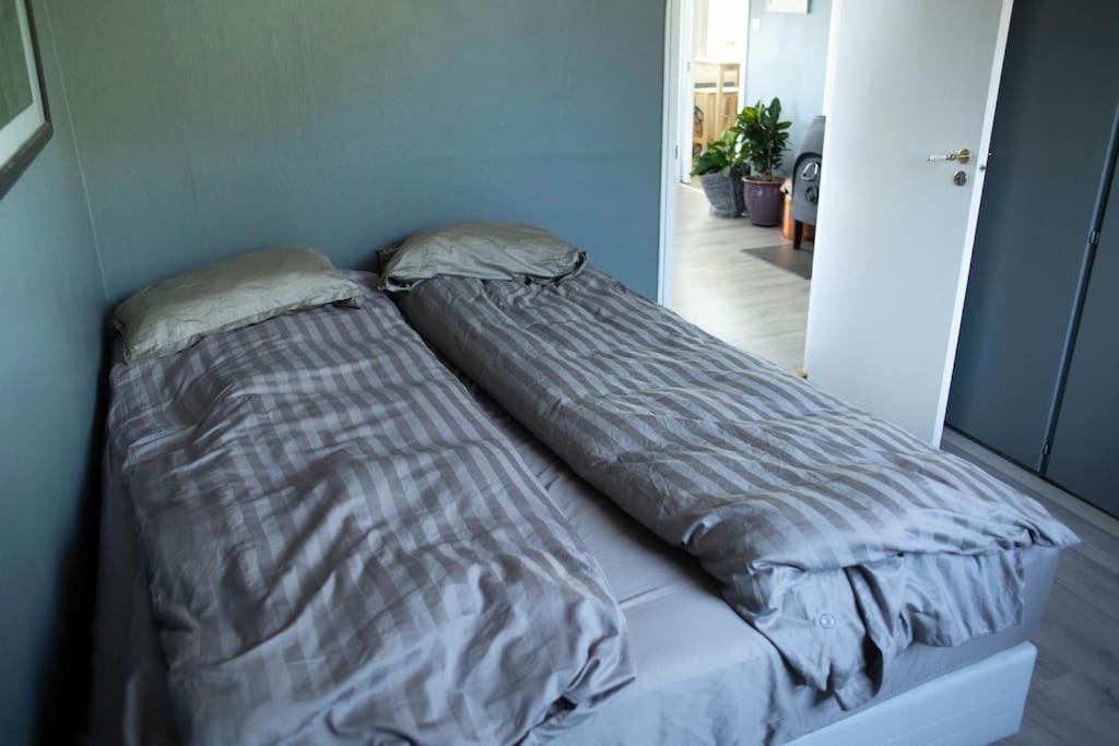 Apartament 5 Minutes To Downtown Arendal-Free Parking Zewnętrze zdjęcie